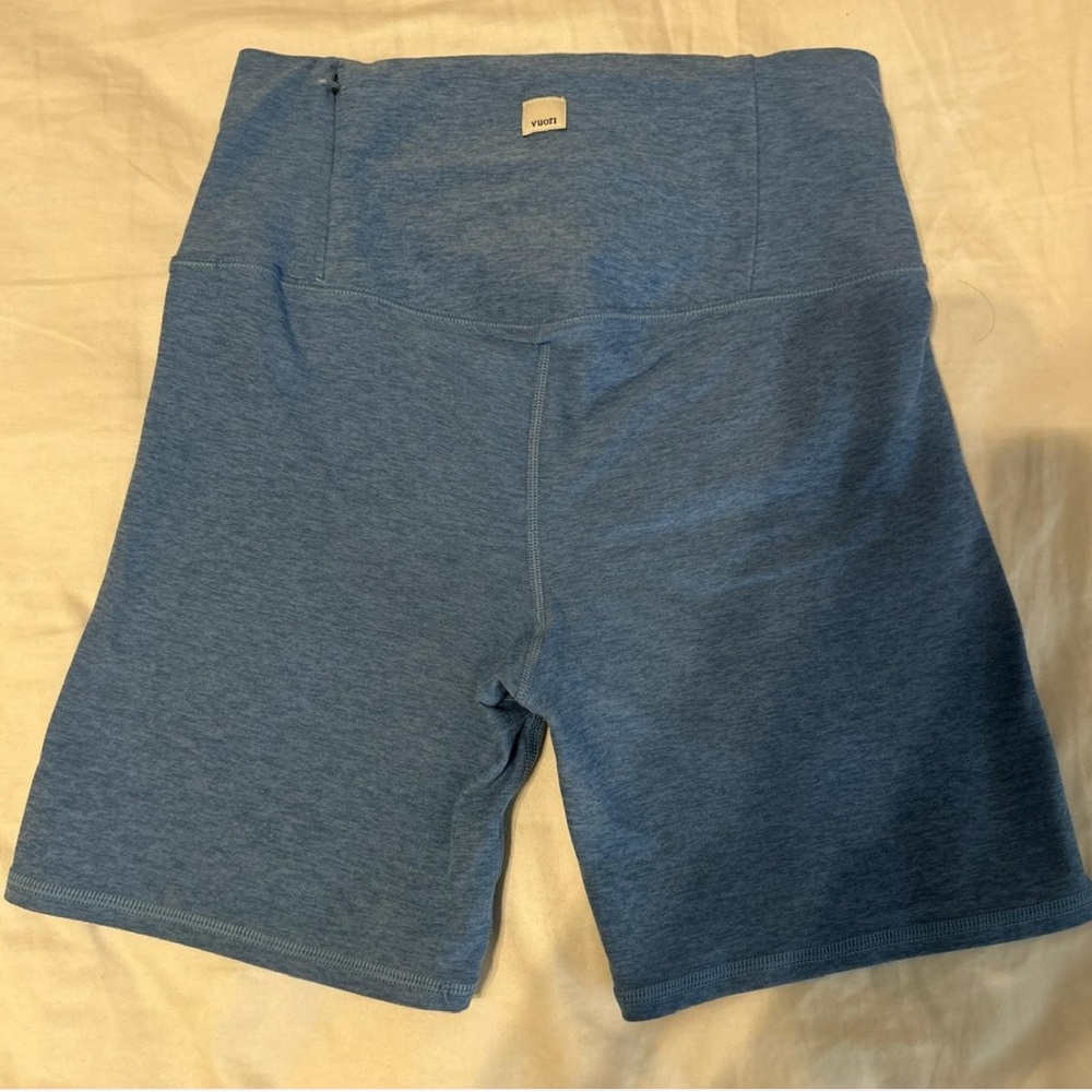 Vuori Women's Heather Blue Bike Shorts